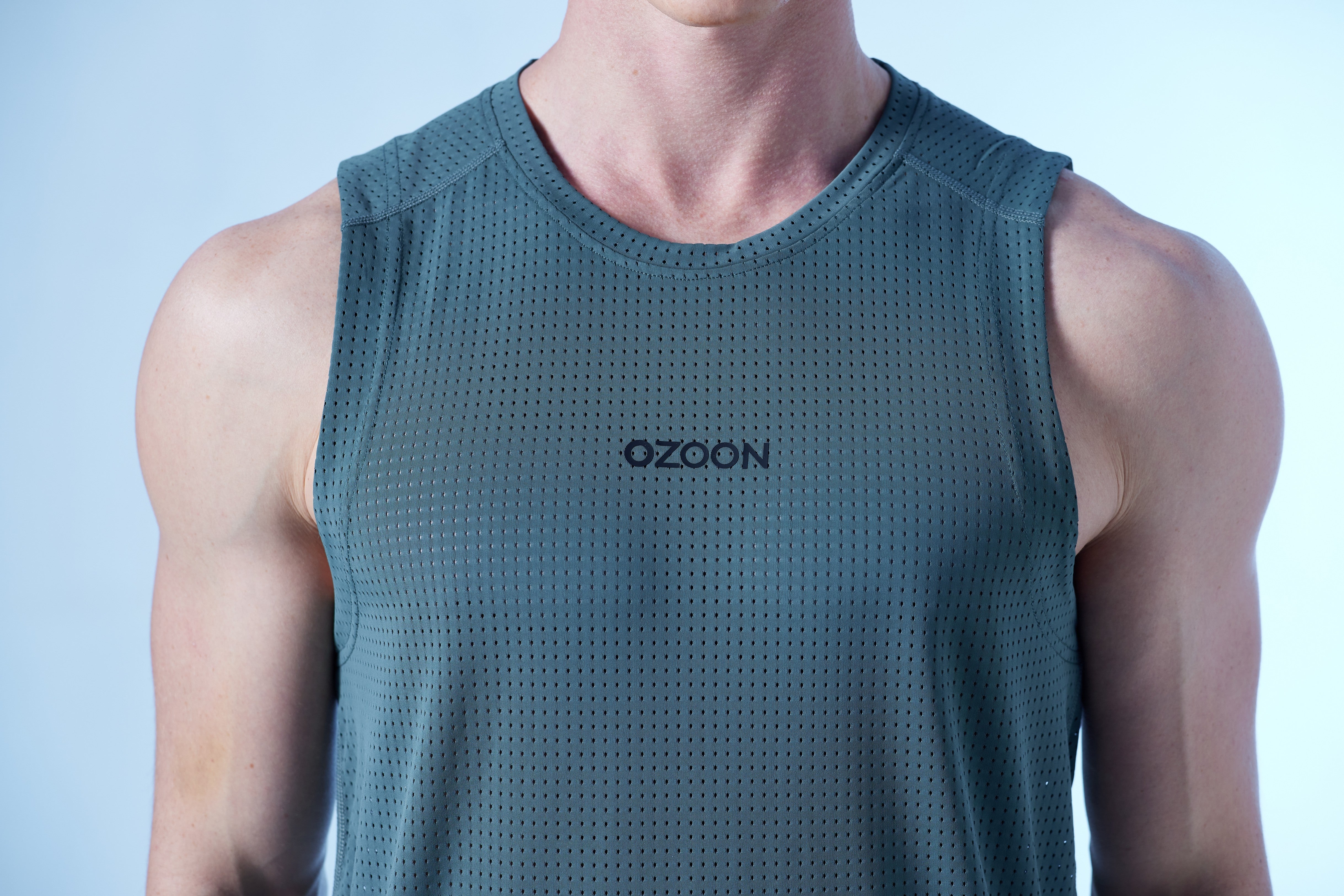 CLASSIC SPORTS VEST GREEN 05