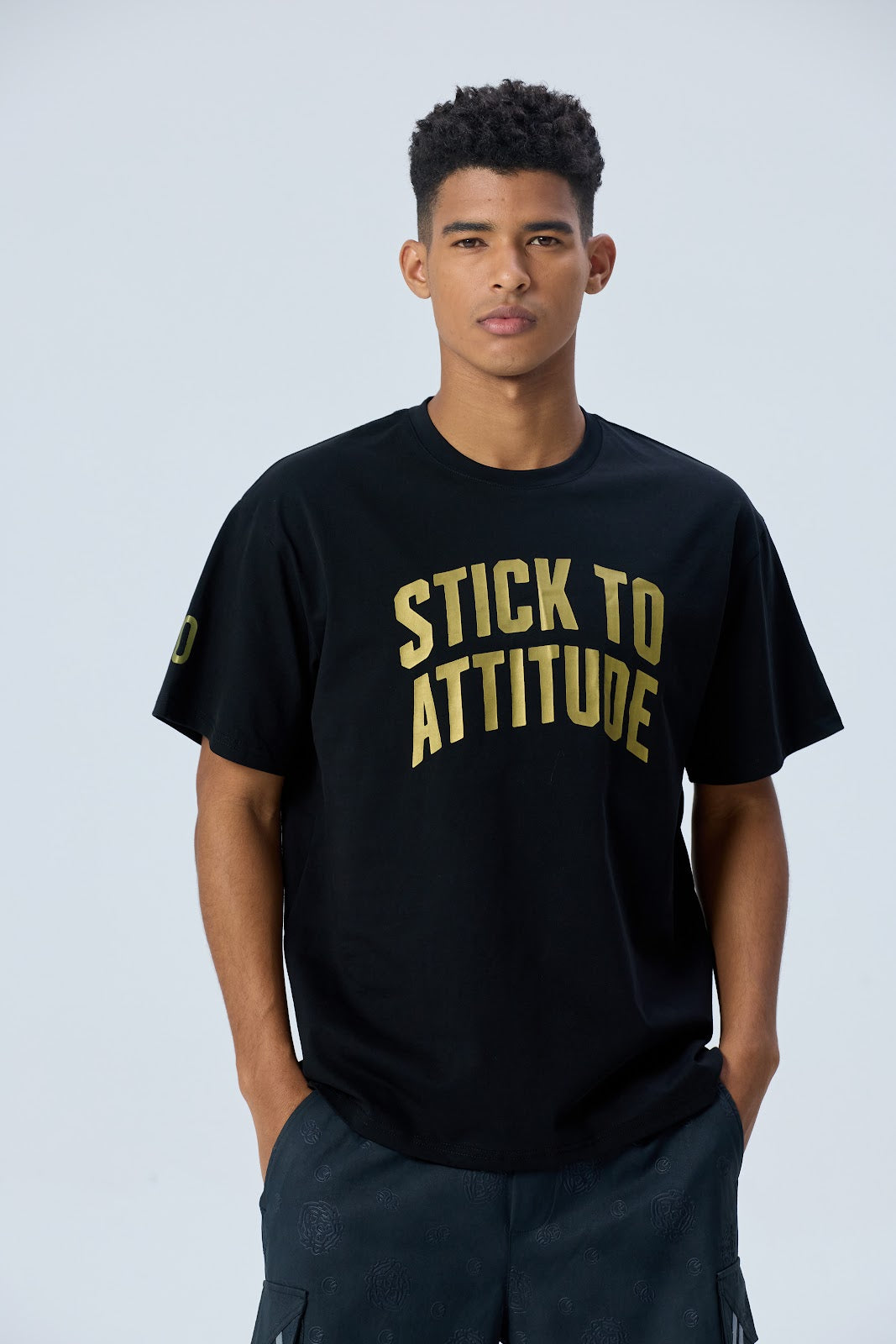 03194-BLACK-04