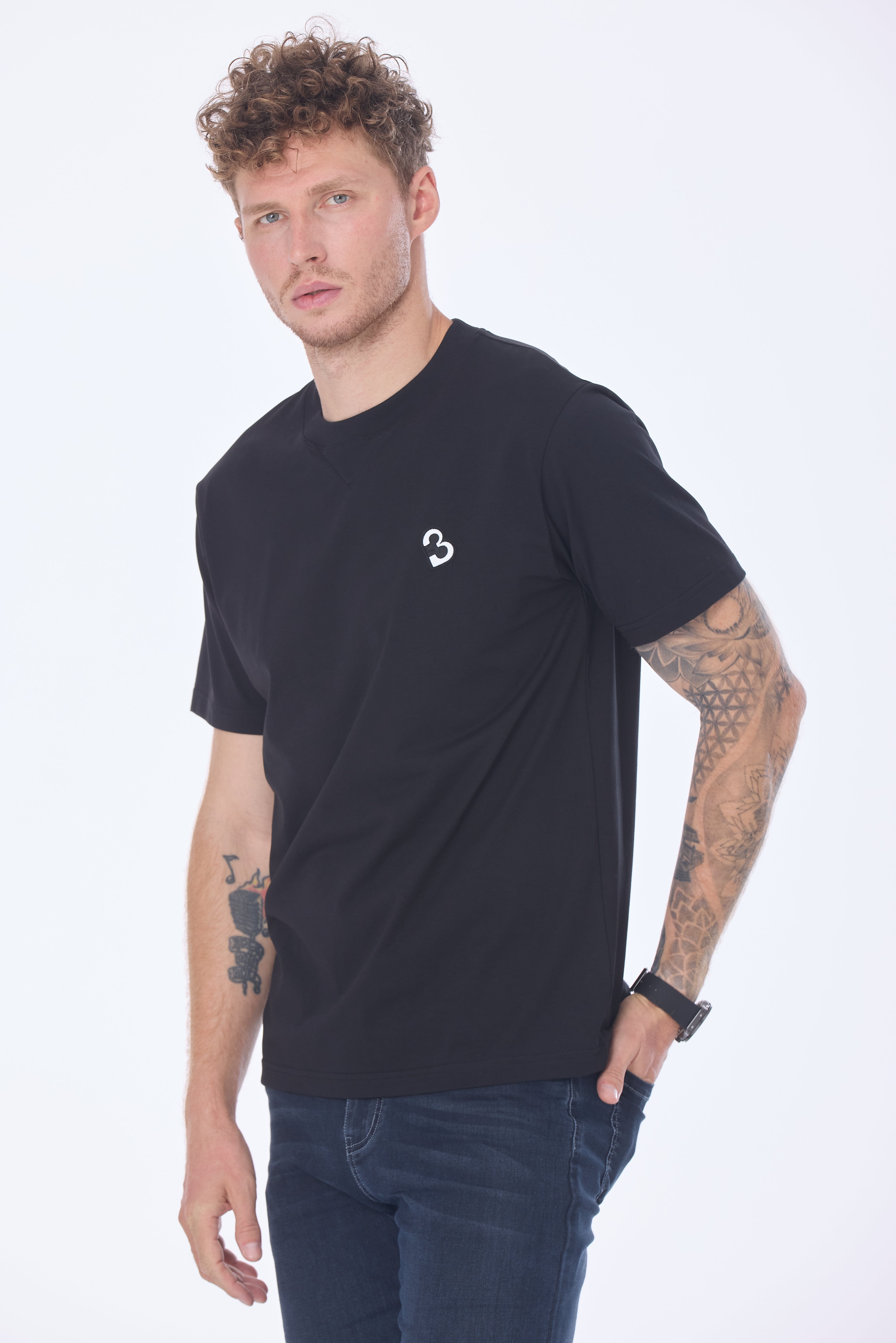 CLASSIC T-SHIRT BLACK M