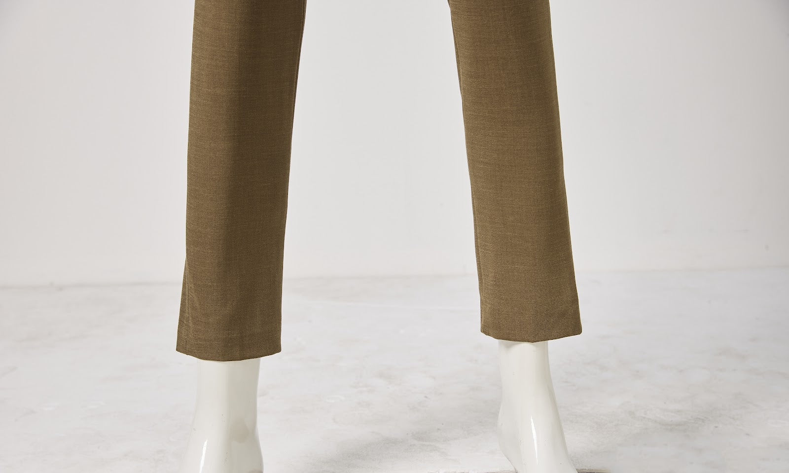 OZ241105-BROWN-4