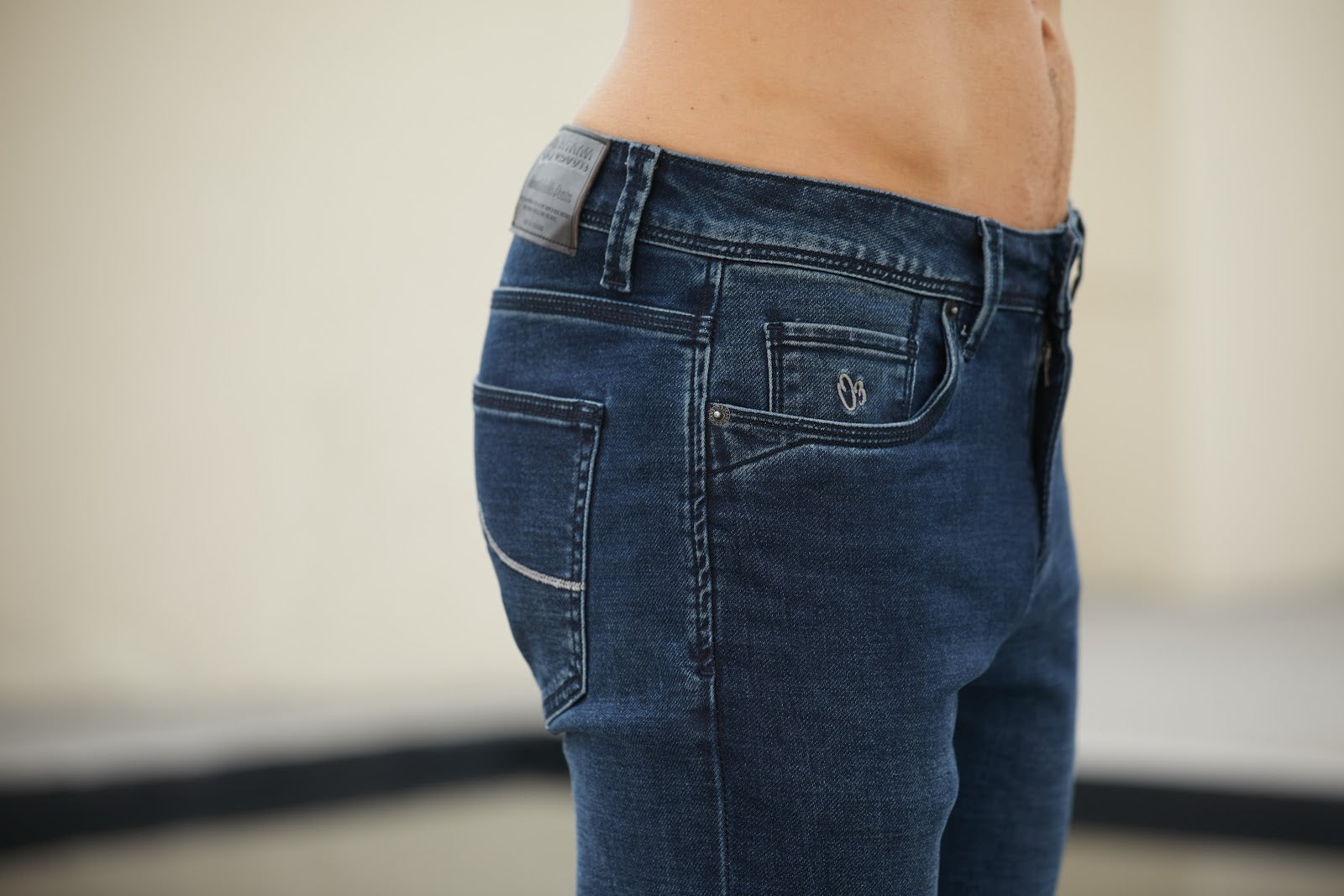 131 SKINNY BLUE 10