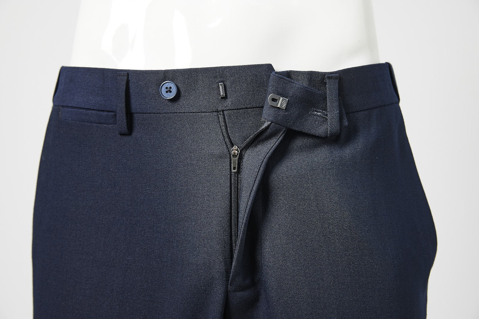 OZ241105-NAVY-6