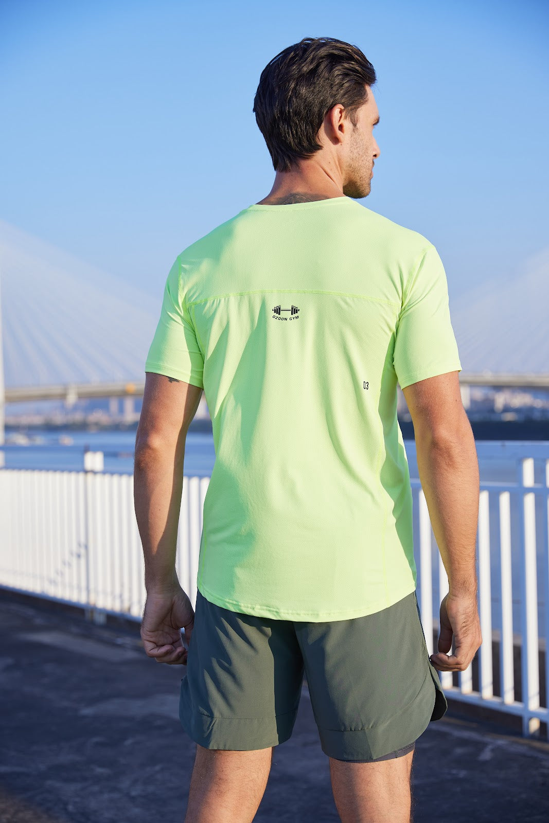 037285-YELLOW-05