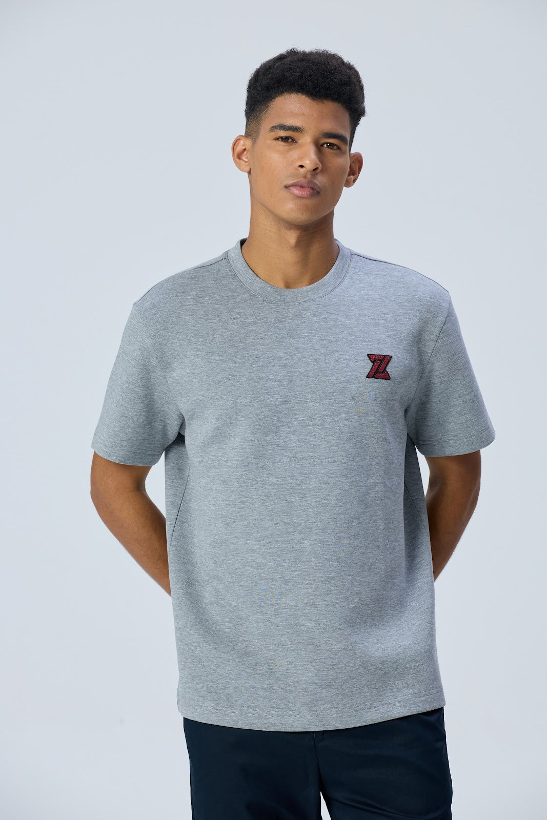 B2001-GREY-04
