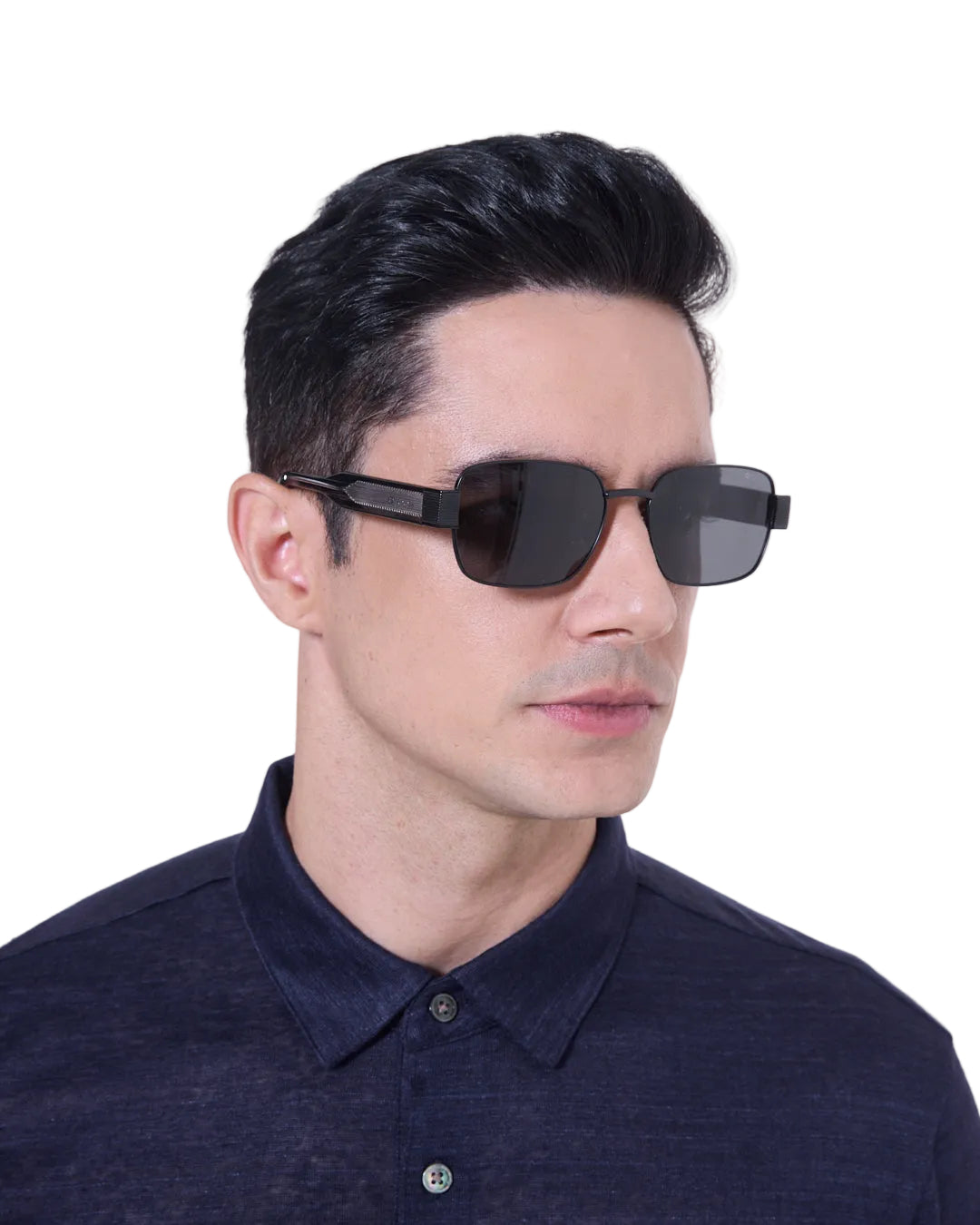 VV013 black 1