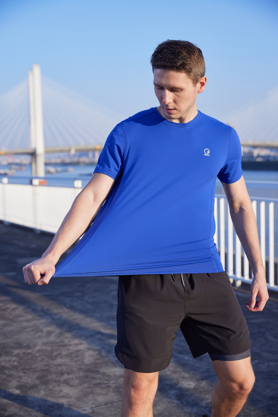 037285-BLUE-05