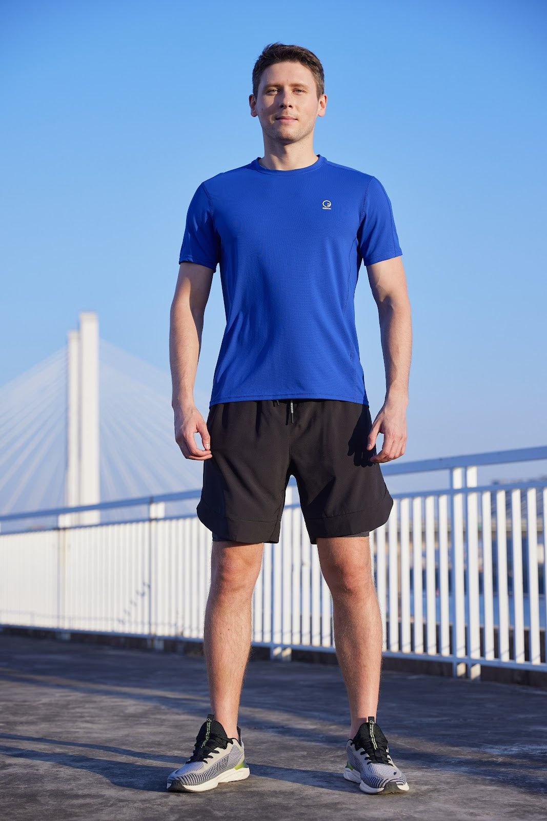 037285-BLUE-02