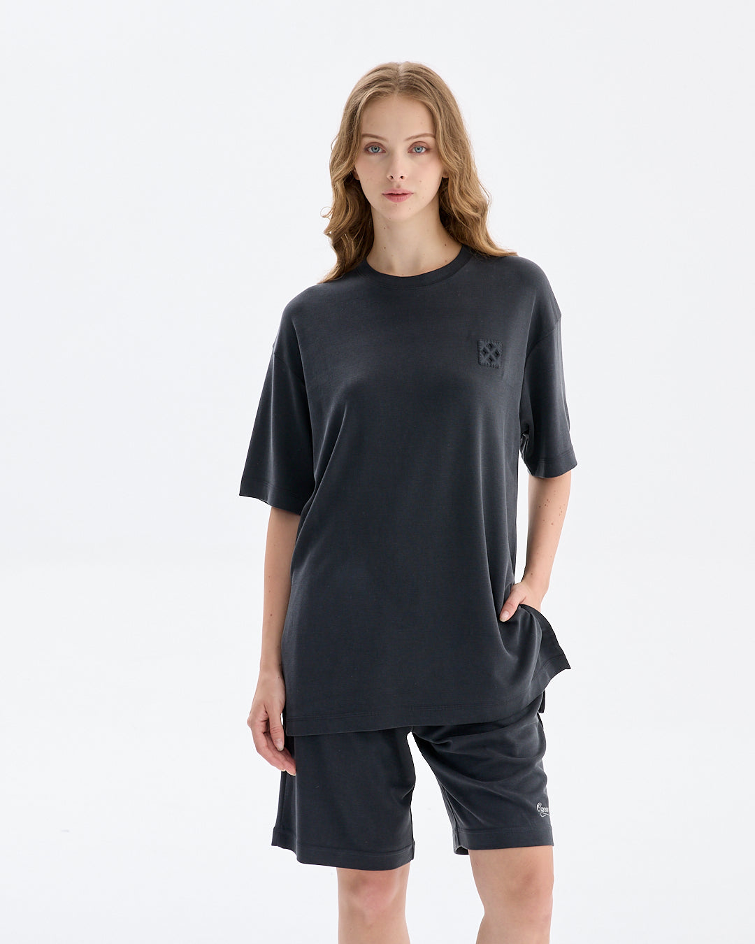 OVERSIZE SHORT-thumbmail-3
